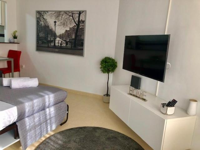 דירות Studio In The Center Of טורמולינוס מראה חיצוני תמונה